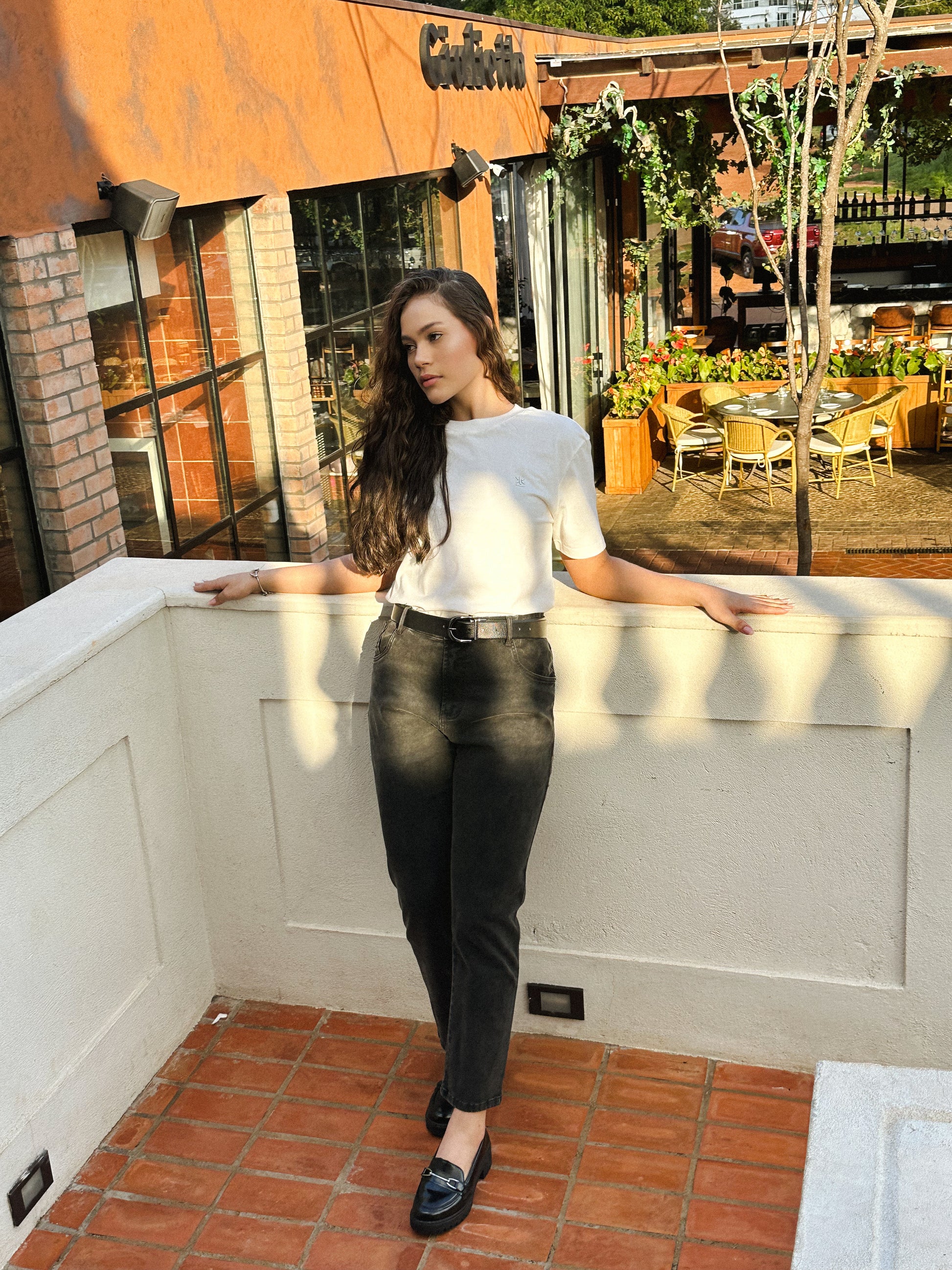 Calça Jeans Regular Cropped Preta JL